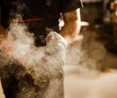 Jak zapewnić skuteczne odpylanie w warsztacie?